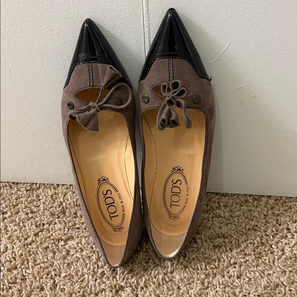 Tod's Elegant Black and Gray Bow Flats
